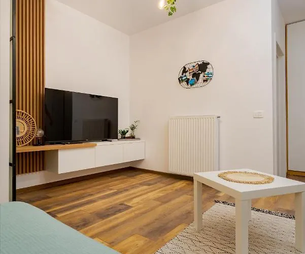 Botanic Nest Panoramic Bucarest