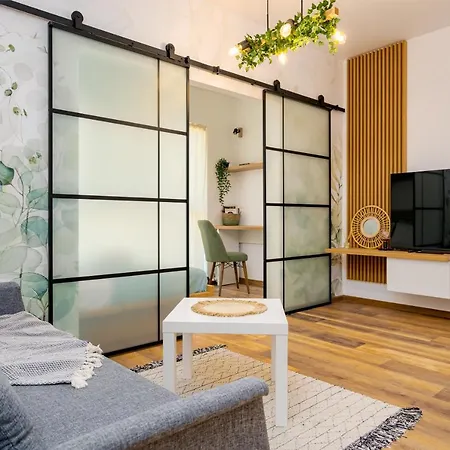 Botanic Nest Panoramic Apartment