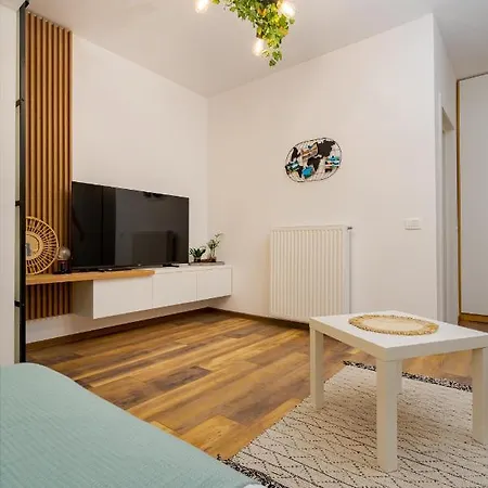 Botanic Nest Panoramic Bucharest