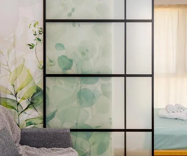 Botanic Nest Panoramic * Бухарест