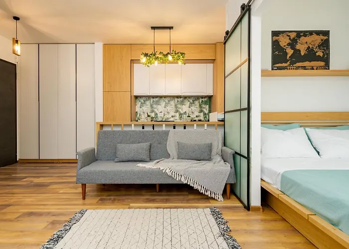 Botanic Nest Panoramic * Bucharest